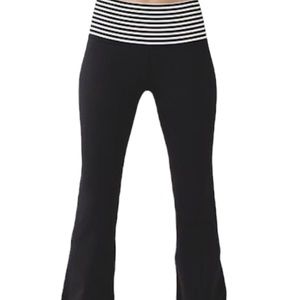 Lululemon yoga pants
